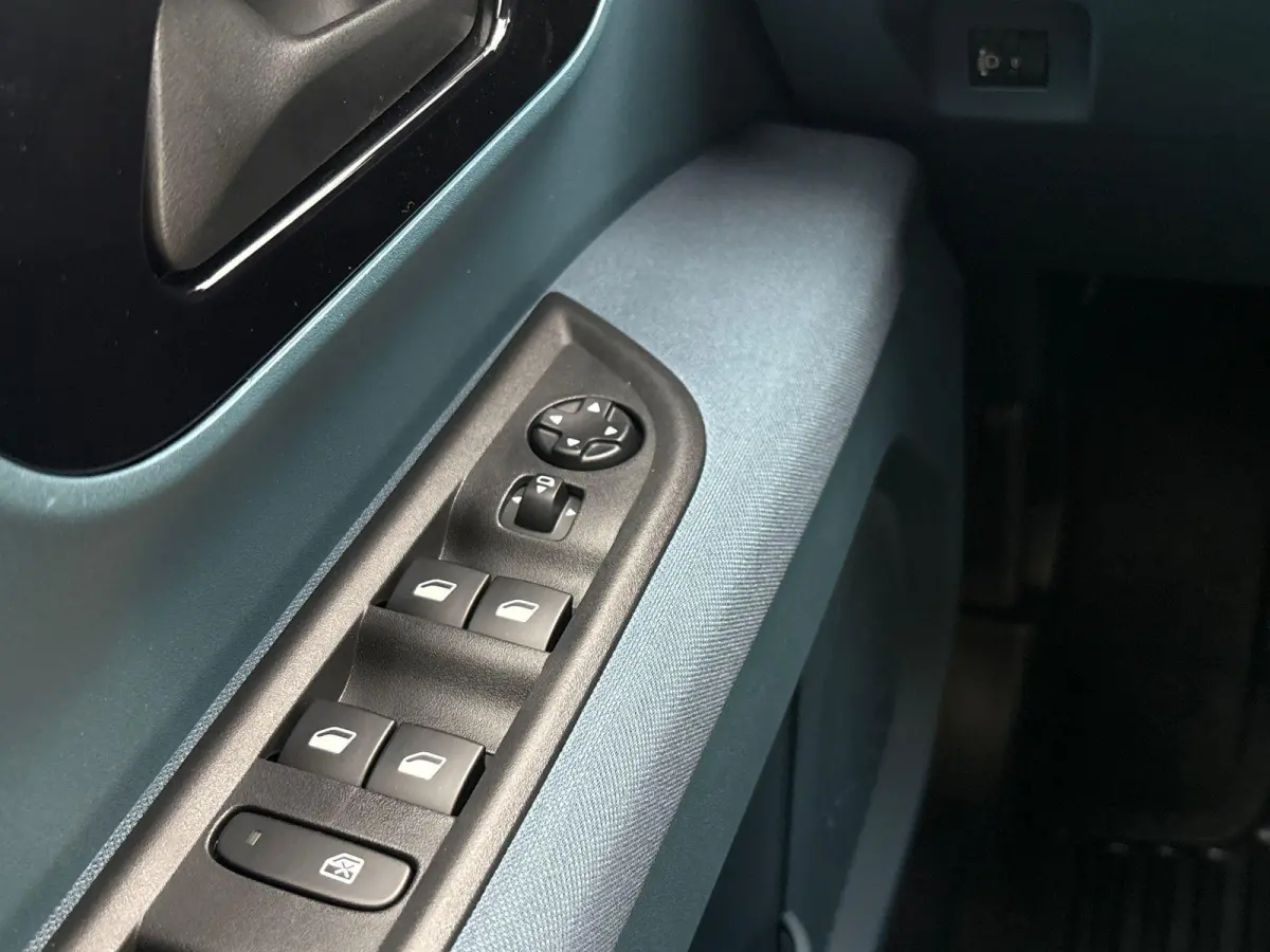 La Prima 7.4 kW 44 kWh | 2 + 6 jaar speciale garantie | Climate Control | parkeersensoren voor + achter | verwarmbare stoelen |