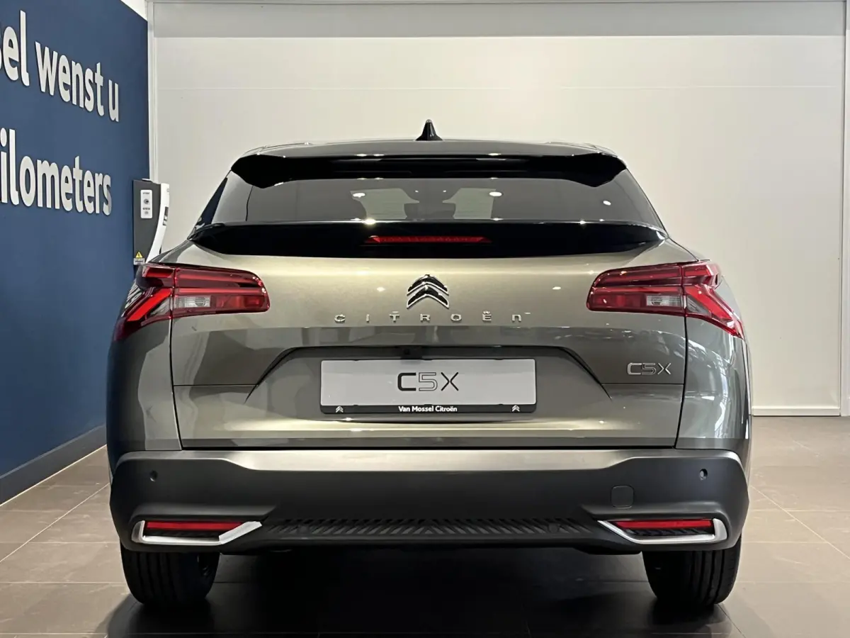 Business Plus - ELEKTRISCH VERSTELBARE STOELEN - ADAPTIVE CRUISE CONTROL