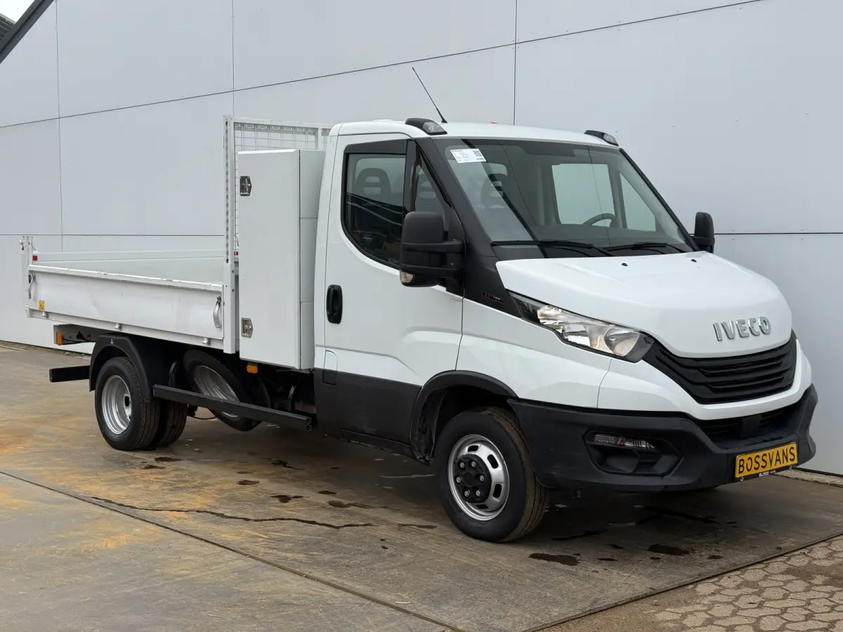 35C16 3.0 L4 Kipper Dubbellucht Airco Cruise Control 3.5T Trekhaak Lederen bekleding Benne Tipper