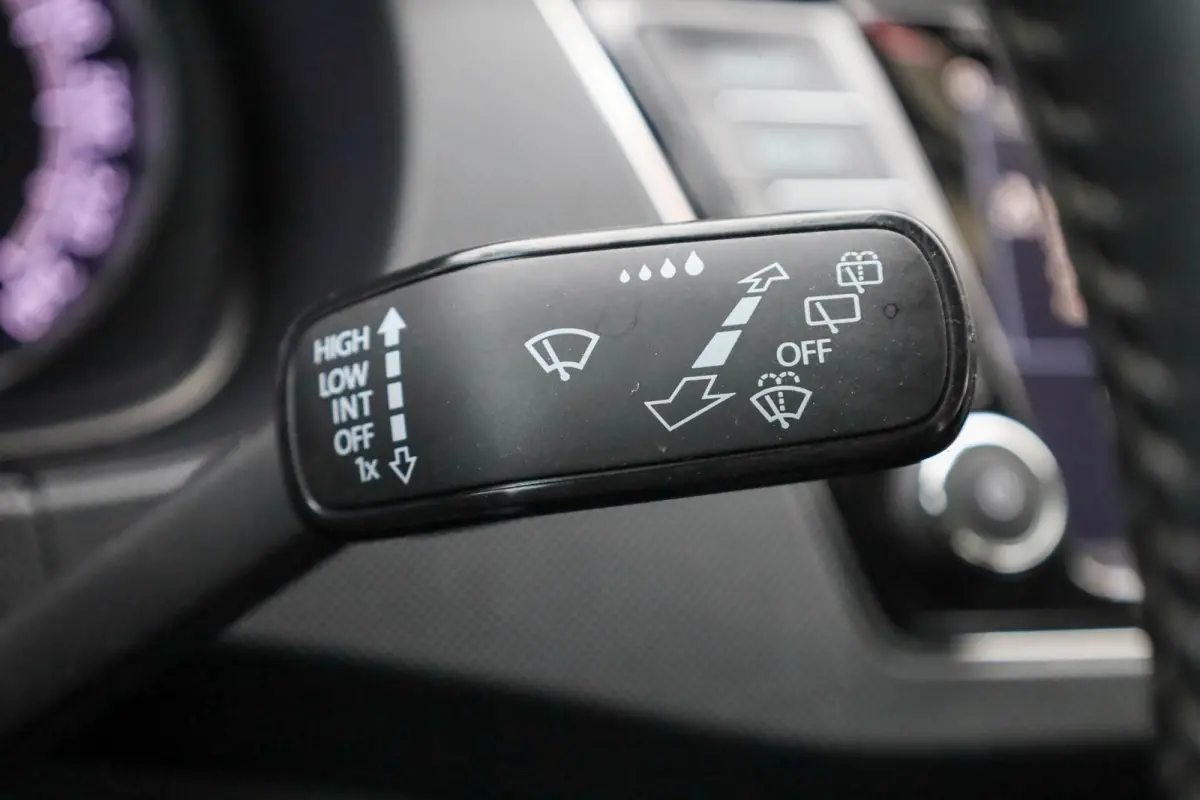 1.0 TSI 95pk Ambition | Parkeersensor | Cruise Control | Apple Carplay/Android Auto