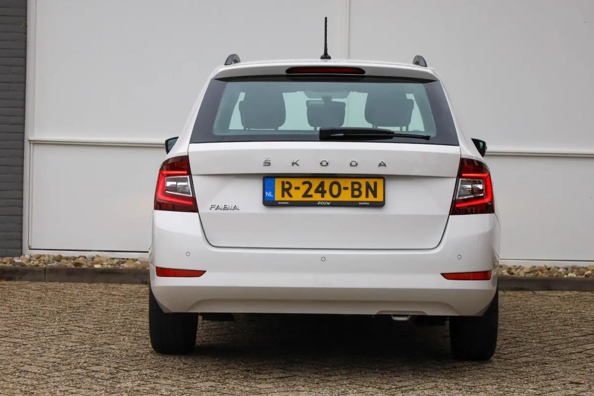 1.0 TSI 95pk Ambition | Parkeersensor | Cruise Control | Apple Carplay/Android Auto