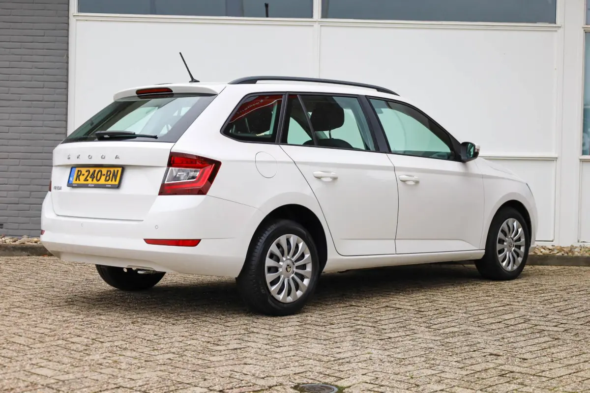 1.0 TSI 95pk Ambition | Parkeersensor | Cruise Control | Apple Carplay/Android Auto