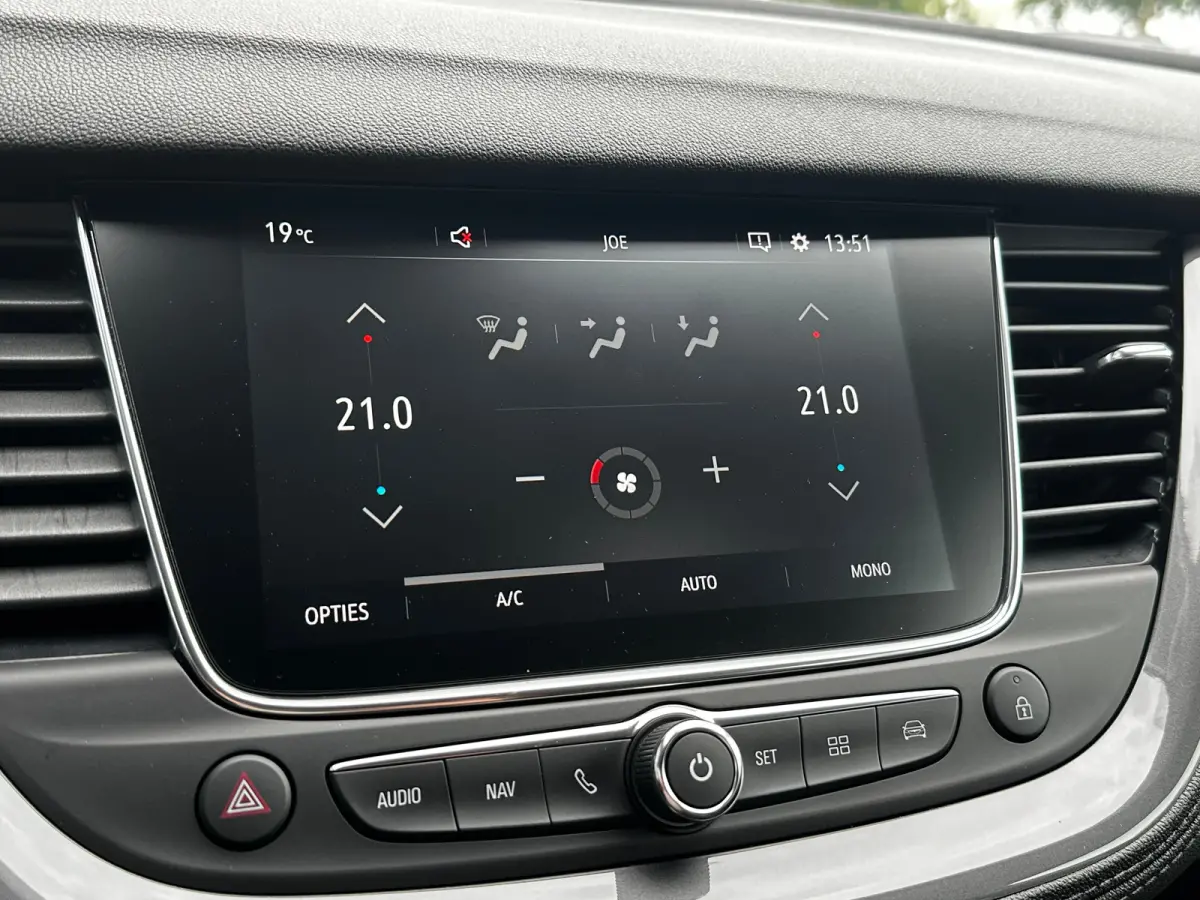 1.2 Turbo 130 PK Innovation Automaat | TREKHAAK| DENON AUDIO MET SUBWOOFER| DODEHOEK DETECTIE| KEYLESS ENTRY & START| NAVIGATIE + APPLE CARPLAY/ANDROID AUTO| CLIMATE CONTROL| ELEK. ACHTERKLE