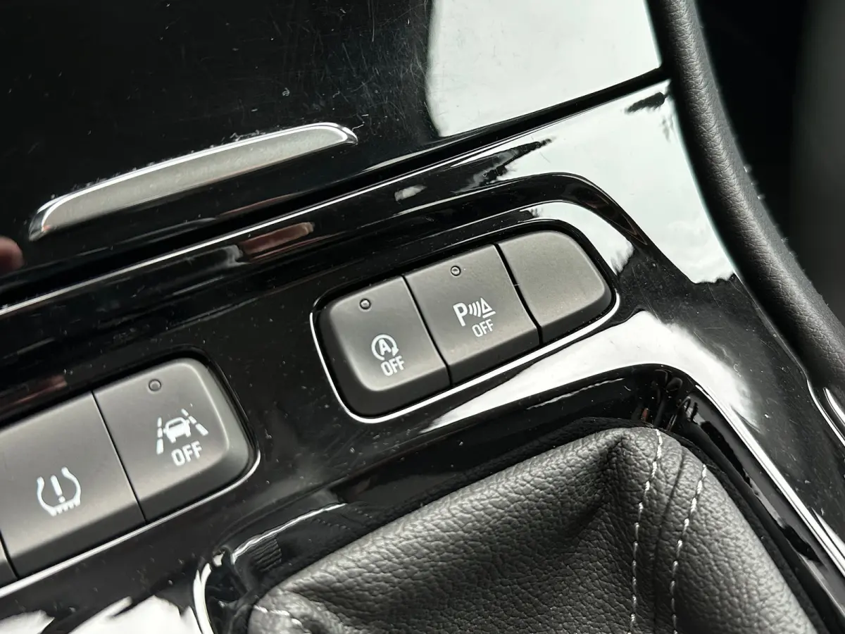 1.2 Turbo 130 PK Innovation Automaat | TREKHAAK| DENON AUDIO MET SUBWOOFER| DODEHOEK DETECTIE| KEYLESS ENTRY & START| NAVIGATIE + APPLE CARPLAY/ANDROID AUTO| CLIMATE CONTROL| ELEK. ACHTERKLE