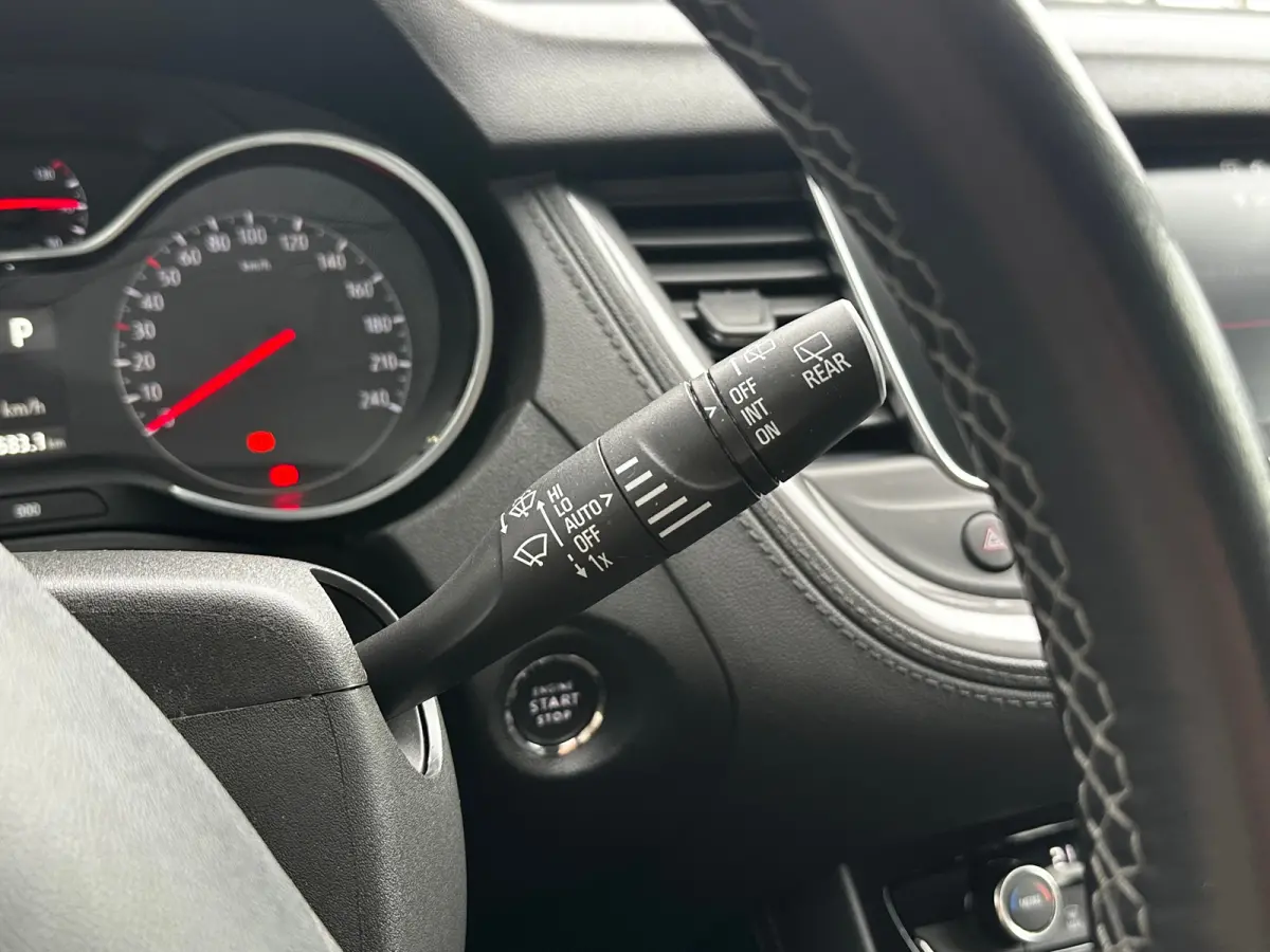 1.2 Turbo 130 PK Innovation Automaat | TREKHAAK| DENON AUDIO MET SUBWOOFER| DODEHOEK DETECTIE| KEYLESS ENTRY & START| NAVIGATIE + APPLE CARPLAY/ANDROID AUTO| CLIMATE CONTROL| ELEK. ACHTERKLE
