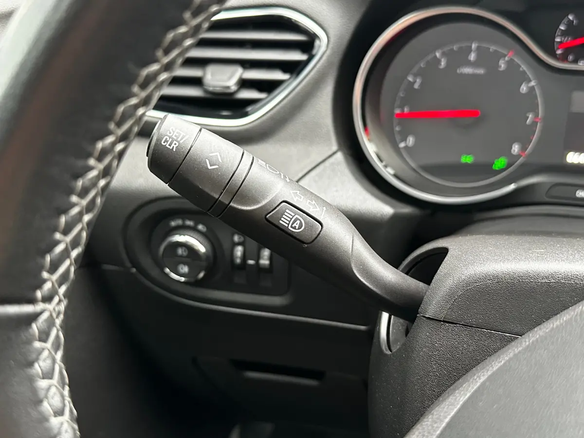1.2 Turbo 130 PK Innovation Automaat | TREKHAAK| DENON AUDIO MET SUBWOOFER| DODEHOEK DETECTIE| KEYLESS ENTRY & START| NAVIGATIE + APPLE CARPLAY/ANDROID AUTO| CLIMATE CONTROL| ELEK. ACHTERKLE