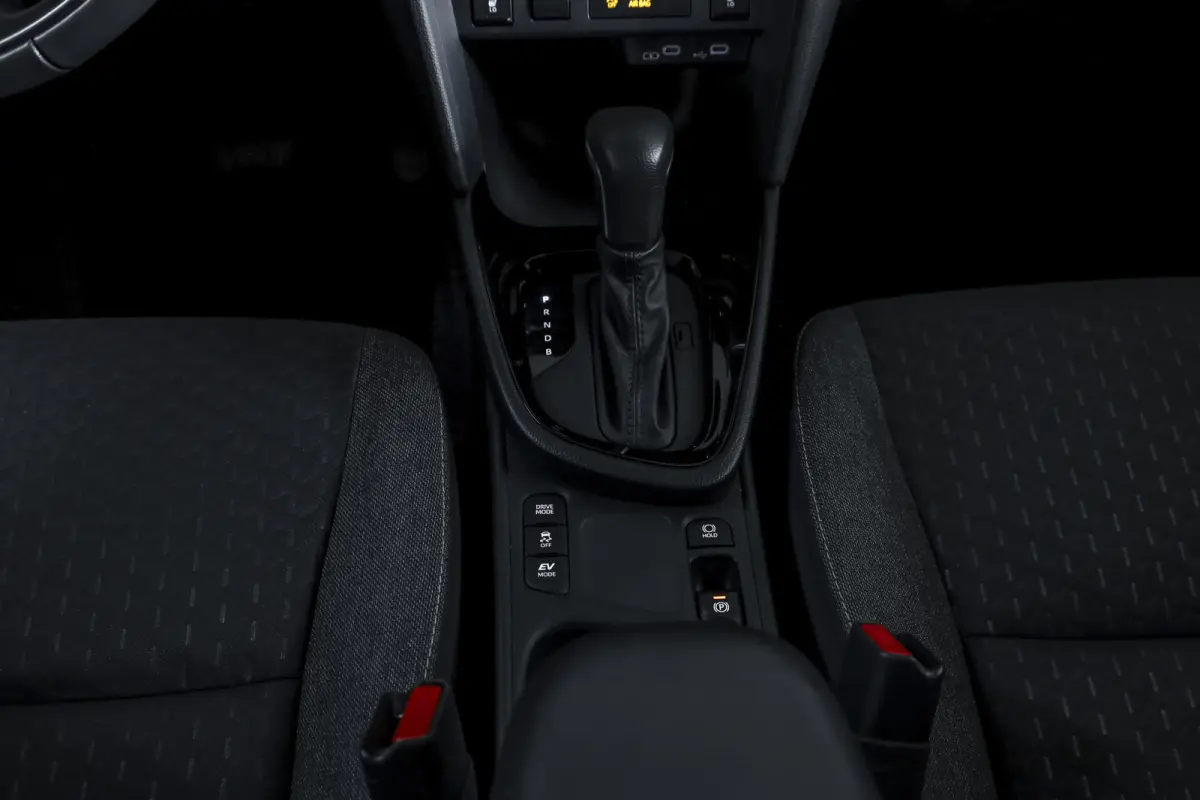 1.5 Hybrid 115 Dynamic | Dig.Cockpit | Adapt.Cruise | Stoel-+stuurverwarming | Camera | PDC | NAV+App.Connect | Auto.Airco | LM 17" | 5875
