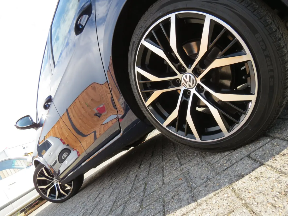 1.0 TSI Comfortline | APPLE CARPLAY | CRUISE CONTROL | DAB+ RADIO |