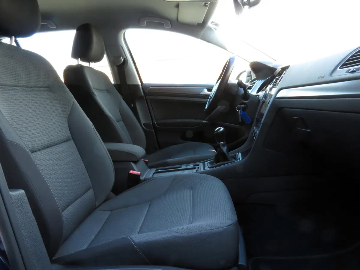 1.0 TSI Comfortline | APPLE CARPLAY | CRUISE CONTROL | DAB+ RADIO |