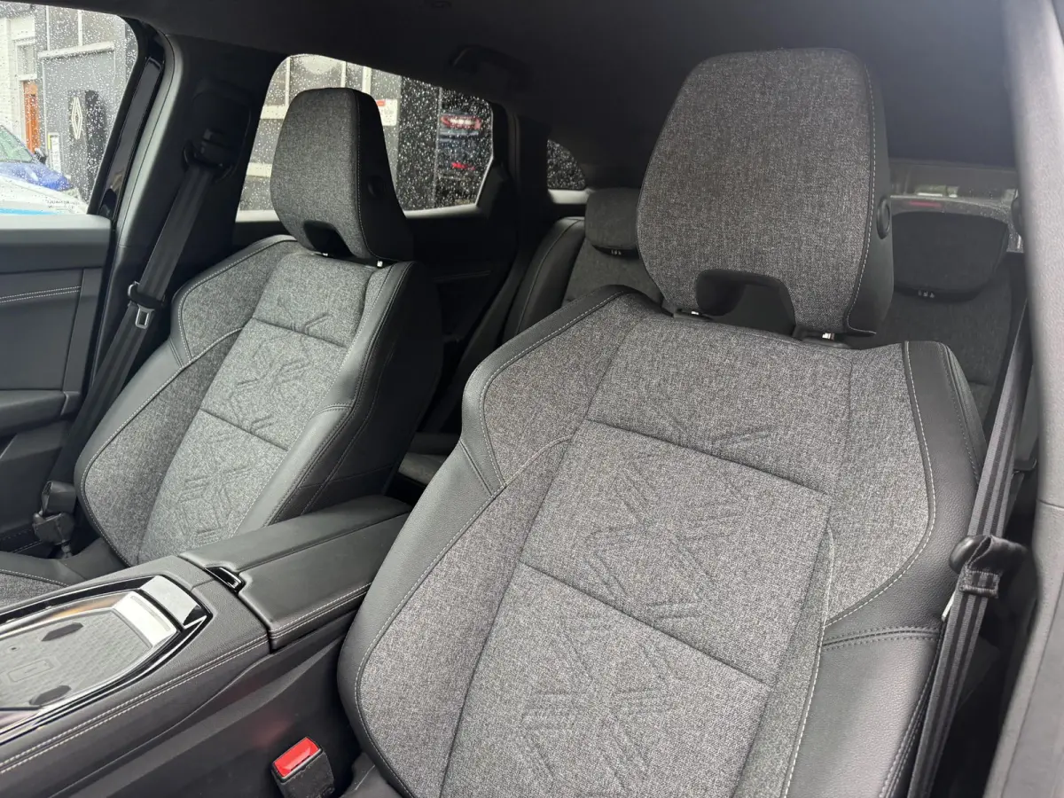 1.2 E-Tech 200 Techno+Pack Comfort!! Facelift!!