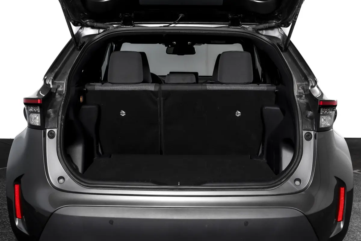 1.5 Hybrid 115 Dynamic | Dig.Cockpit | Adapt.Cruise | Stoel-+stuurverwarming | Camera | PDC | NAV+App.Connect | Auto.Airco | LM 17" | 3906