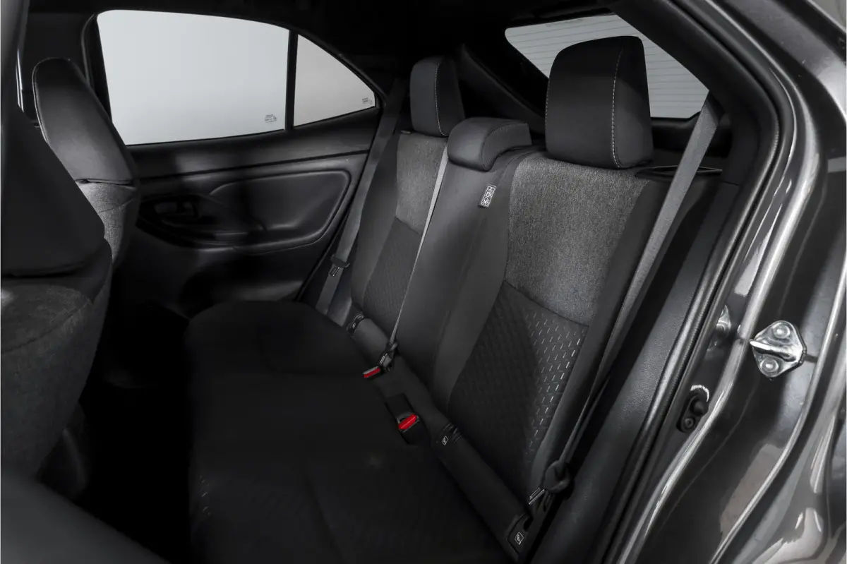 1.5 Hybrid 115 Dynamic | Dig.Cockpit | Adapt.Cruise | Stoel-+stuurverwarming | Camera | PDC | NAV+App.Connect | Auto.Airco | LM 17" | 3906