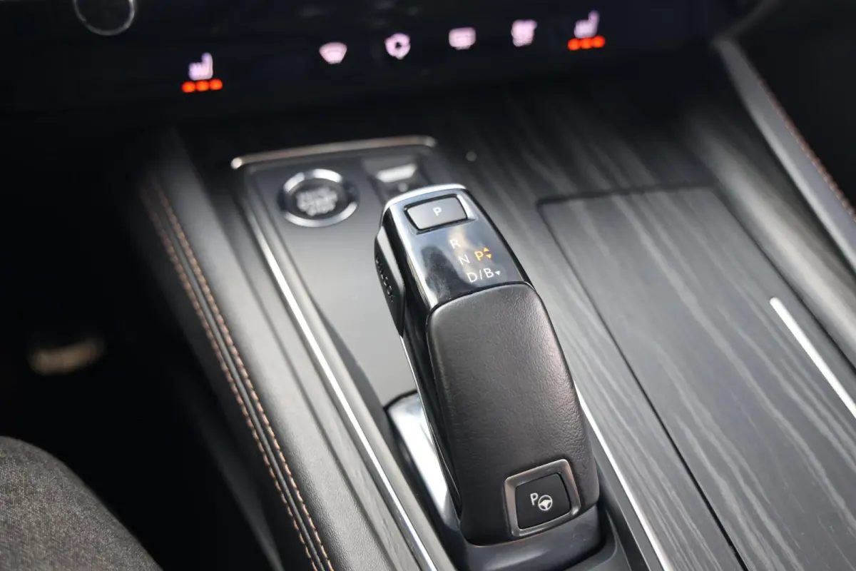 1.6 HYbrid GT Pack Business|Automaat|Camera|Schuif-kanteldak|Stoelverwarming