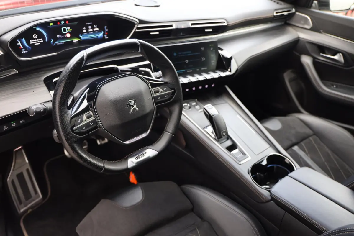 1.6 HYbrid GT Pack Business|Automaat|Camera|Schuif-kanteldak|Stoelverwarming