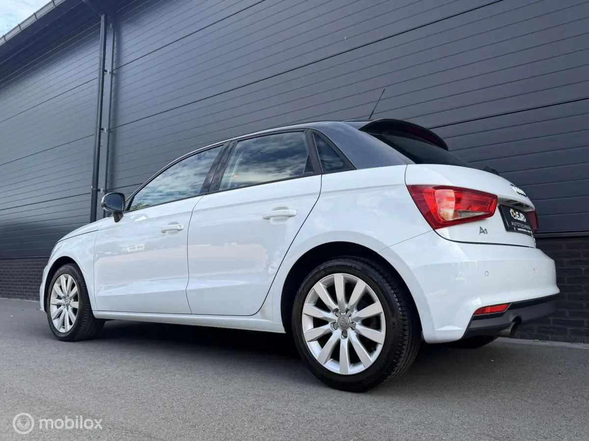 1.0 TFSI S-Tronic Sport CLIMA*CRUISE*NAV*PDC*STOELVERW