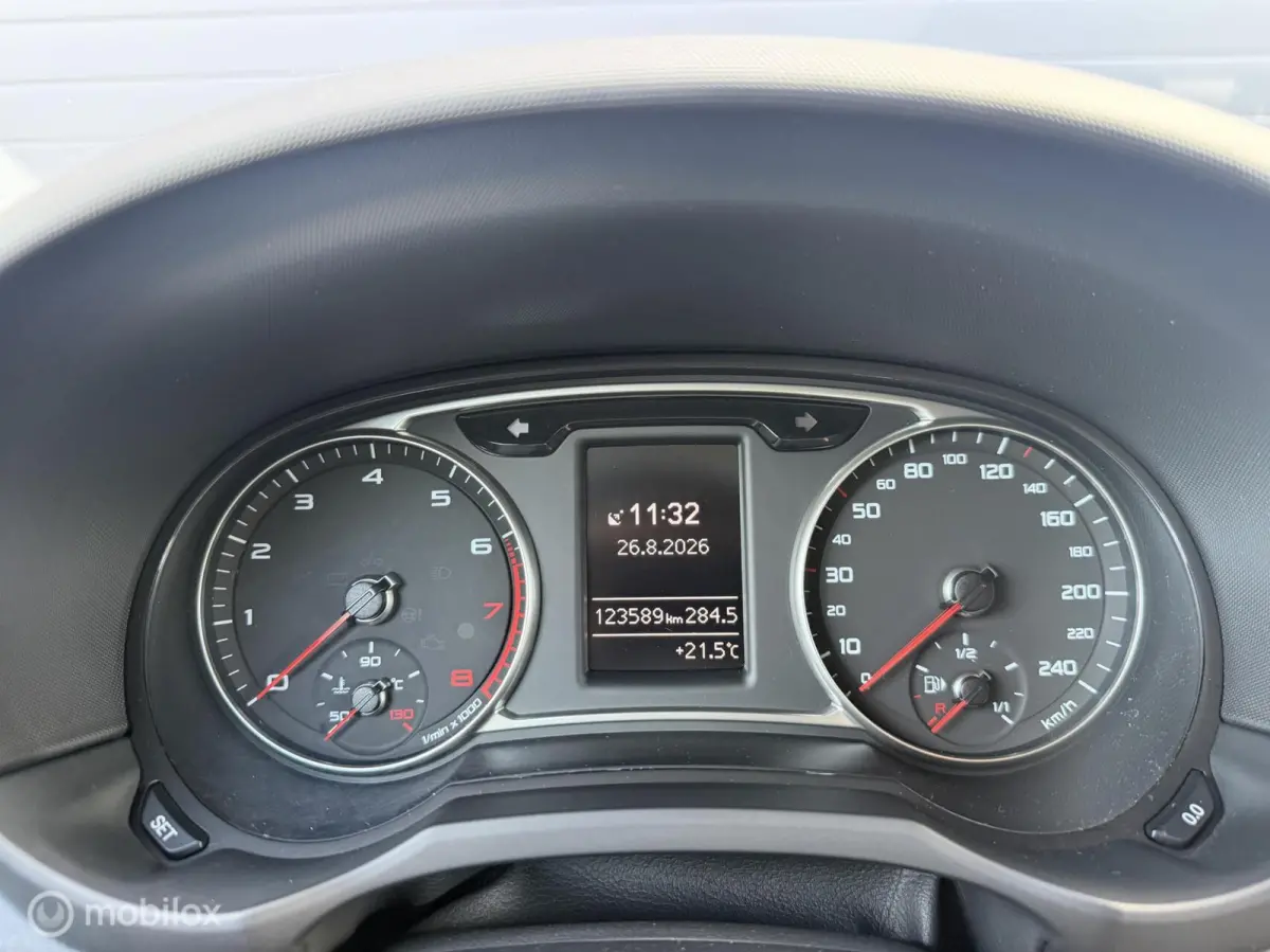 1.0 TFSI S-Tronic Sport CLIMA*CRUISE*NAV*PDC*STOELVERW