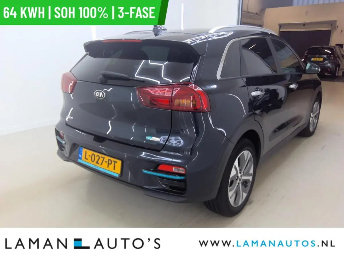 DynamicPlusLine 64 kWh | SOH 100% | 3-fase | Open dak CarPlay ECC Nav ACC 17" LMV LED Camera Metallic | EV Voorschoten
