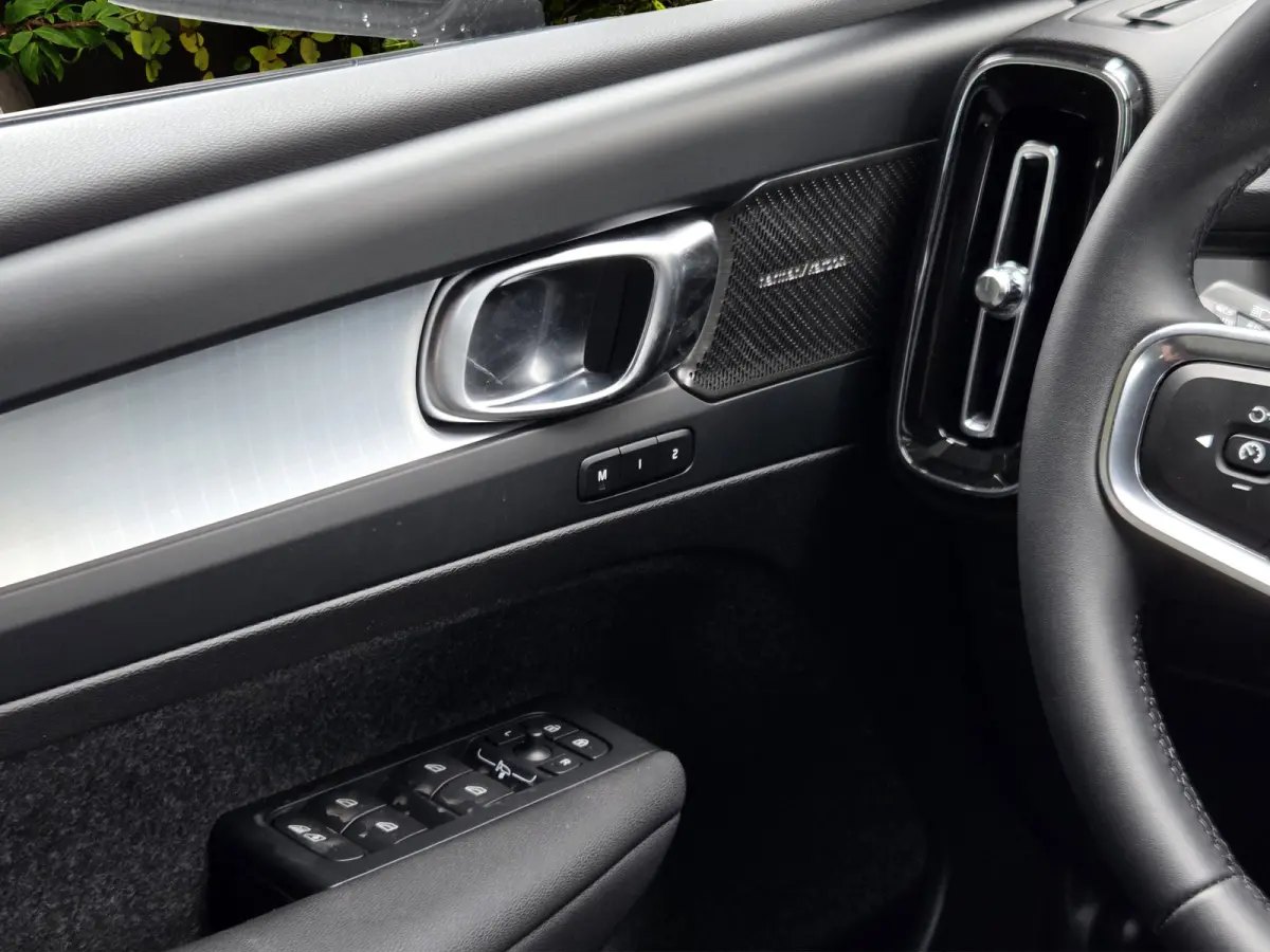 2.0 B4 Plus Dark | Trekhaak | Harman/Kardon | Memory | Camera | Stuur/stoelverwarming