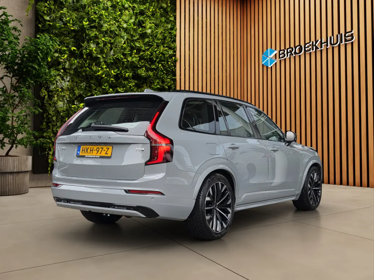 2.0 T8 Plug-in hybrid AWD Ultra Dark | Luchtvering | Bowers&Wilkins | Trekhaak | Massage/ventilatie
