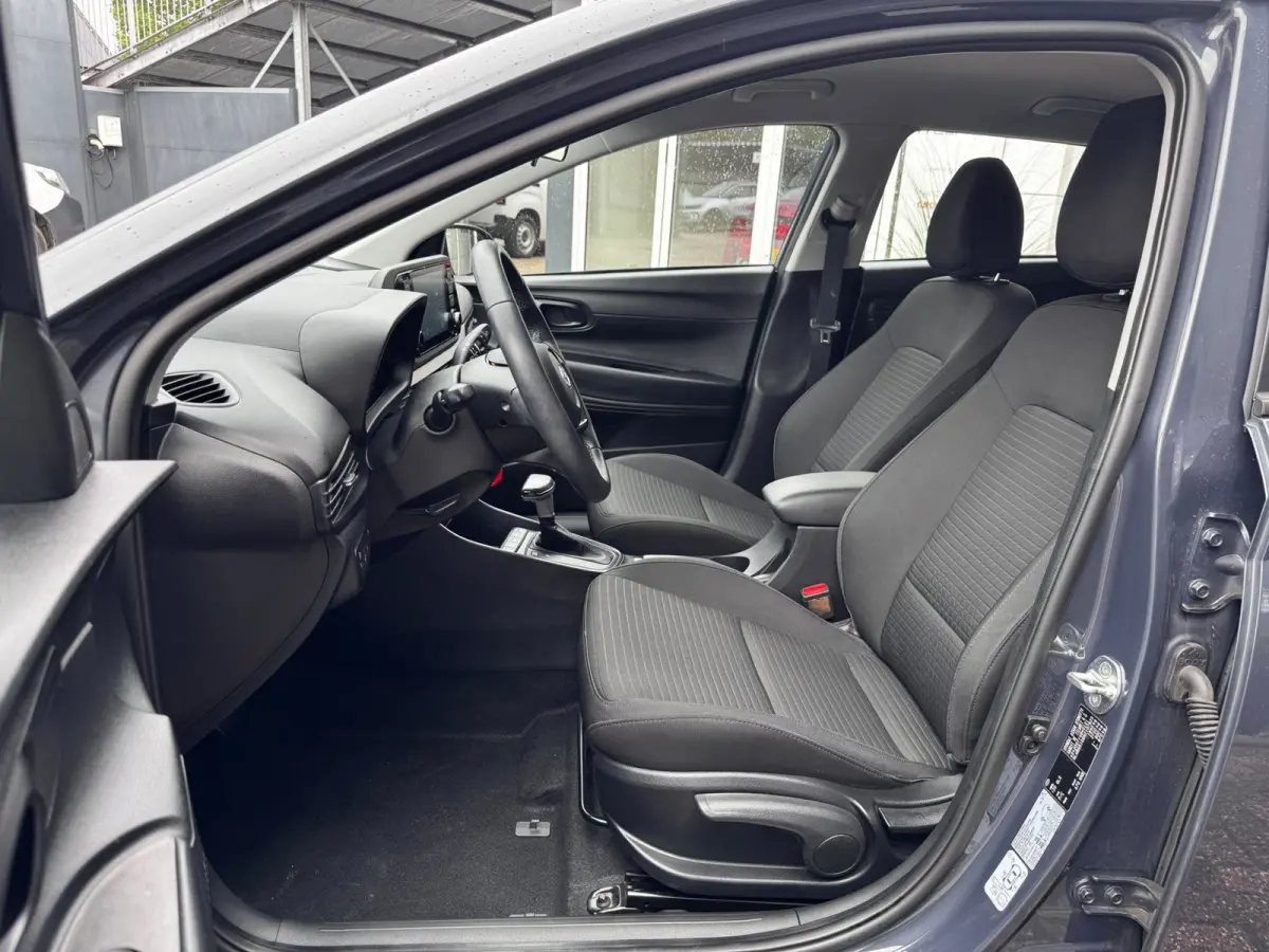 1.0 T-GDI Comfort Smart | Automaat | Camera | Winter Pack | Navigatie by App