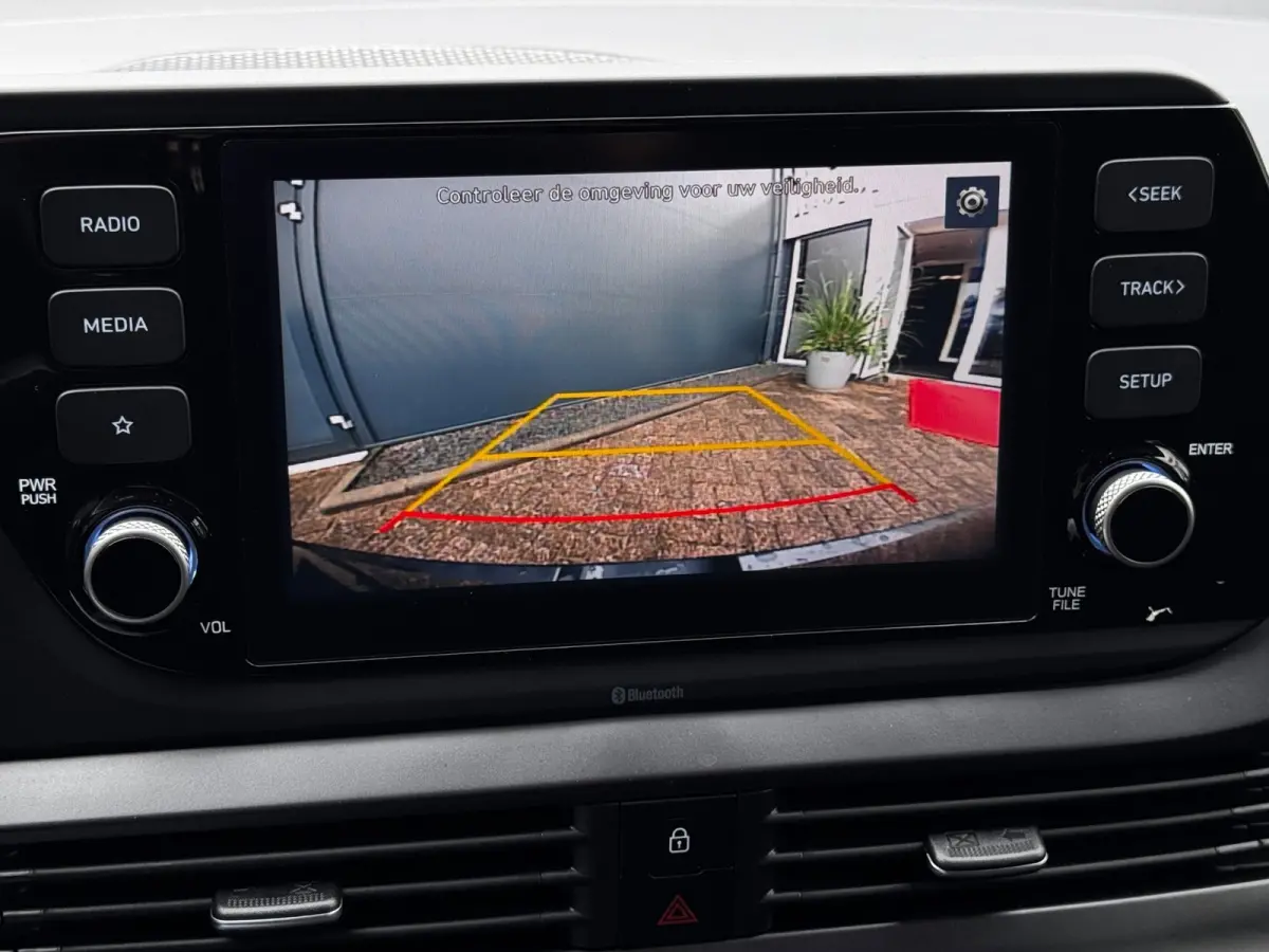 1.0 T-GDI Comfort Smart | Automaat | Camera | Winter Pack | Navigatie by App