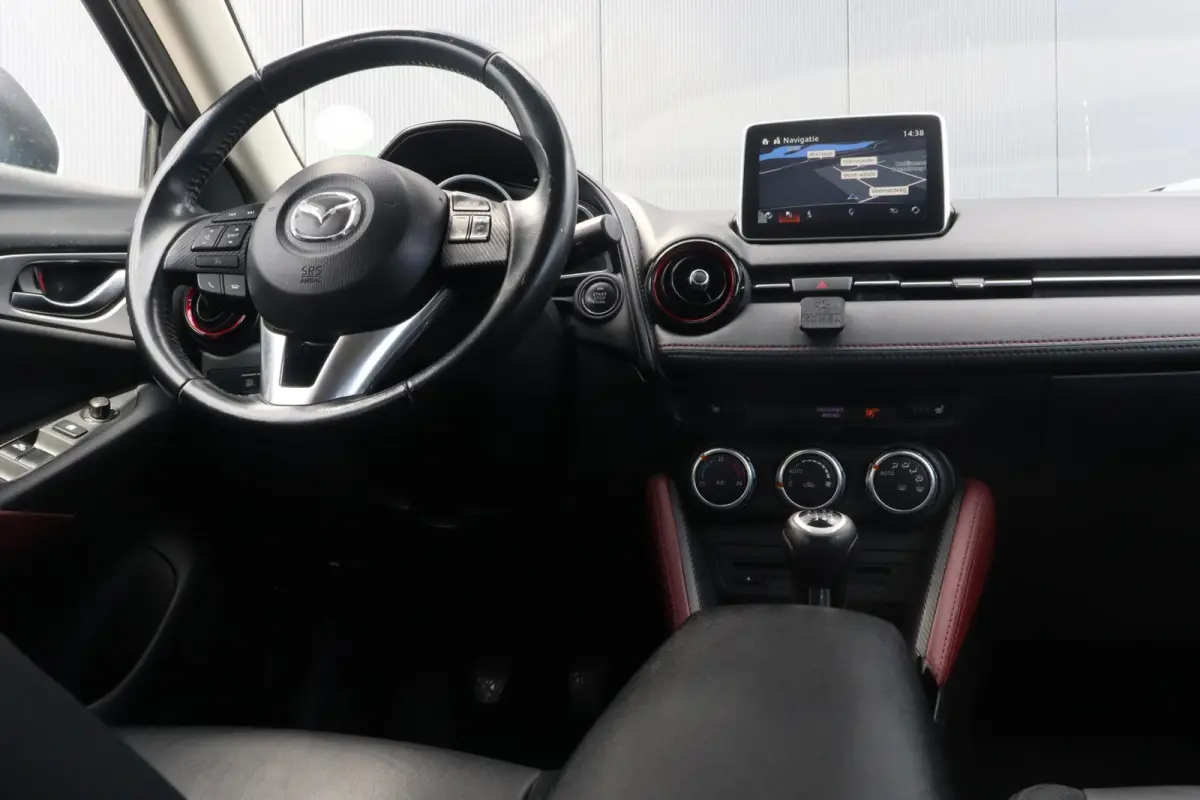2.0 GT-M, HEAD UP DISPLAY, NAVI,CAMERA,DAB, LED