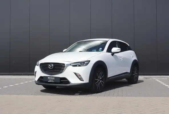 2.0 GT-M, HEAD UP DISPLAY, NAVI,CAMERA,DAB, LED