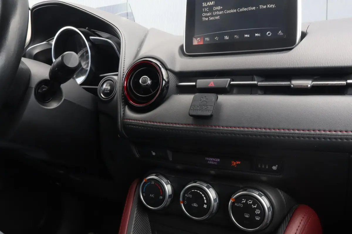 2.0 GT-M, HEAD UP DISPLAY, NAVI,CAMERA,DAB, LED