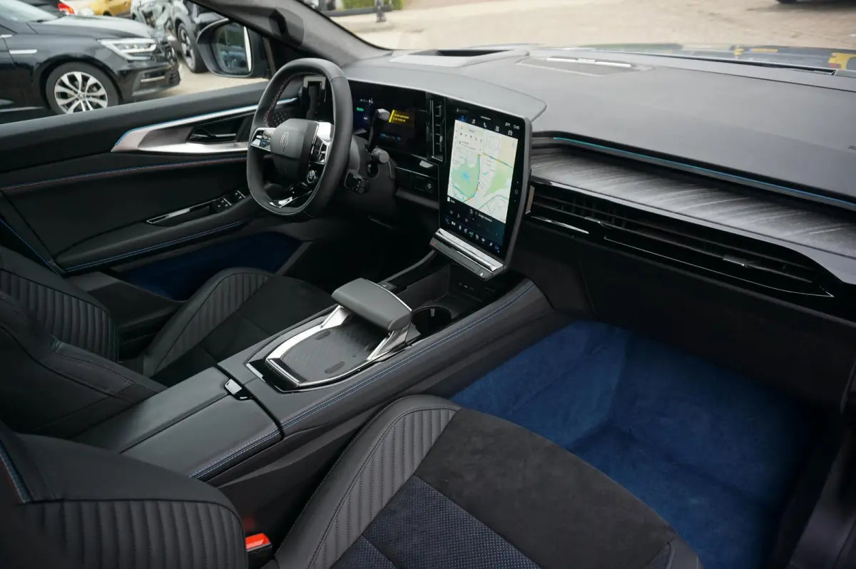 1.2 E-Tech 4x4 plug-in hybrid 300 atelier Alpine