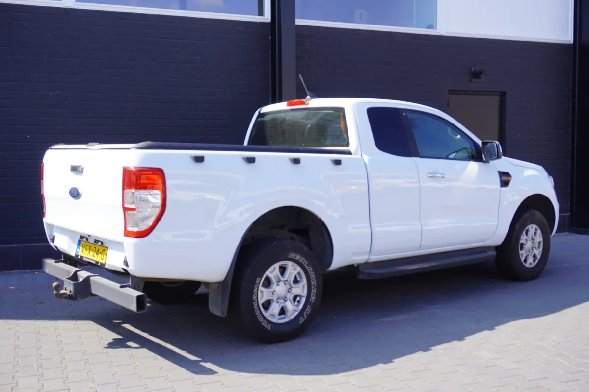 2.0 EcoBlue XLT 170PK 4WD EURO 6 - Clima - Cruise - 3500KG - €17.950,- Excl.