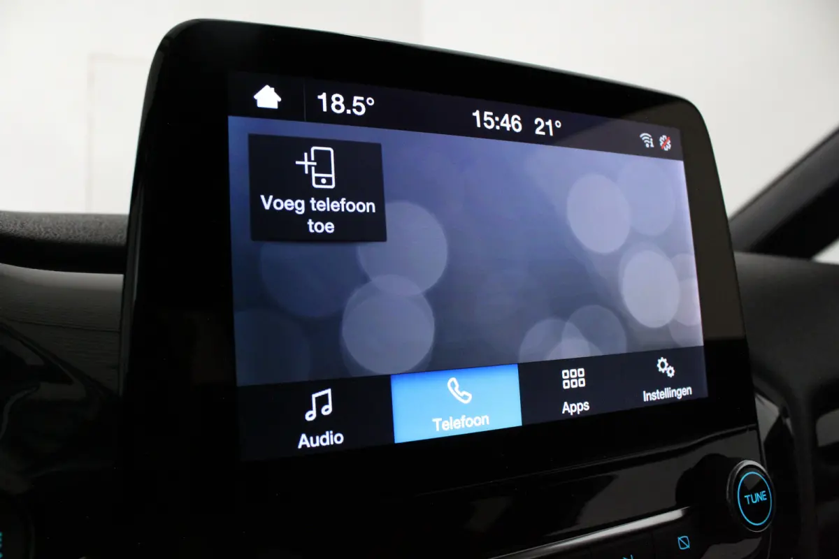1.0 EcoBoost Hybrid ST-Line Parkeersensor achter/Cruise control/17-inch lichtmetalen velgen...
