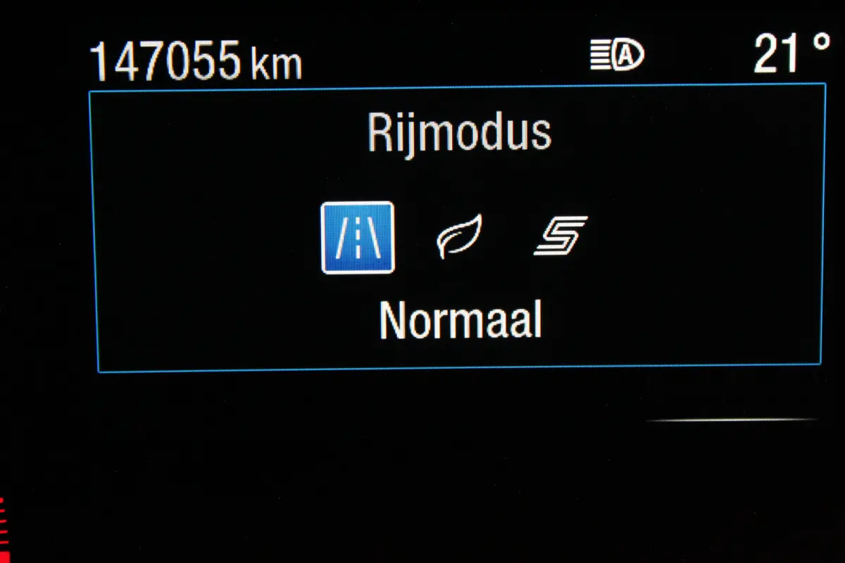 1.0 EcoBoost Hybrid ST-Line Parkeersensor achter/Cruise control/17-inch lichtmetalen velgen...