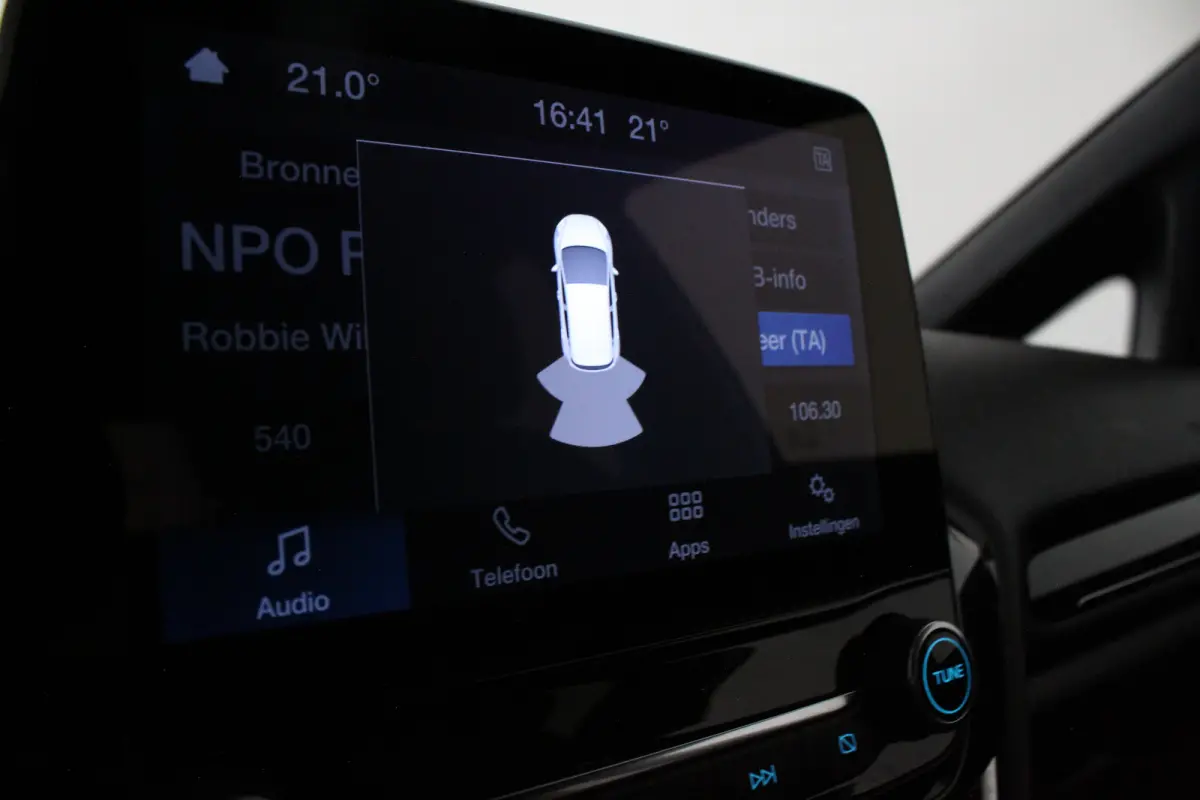 1.0 EcoBoost Hybrid ST-Line Parkeersensor achter/Cruise control/17-inch lichtmetalen velgen...