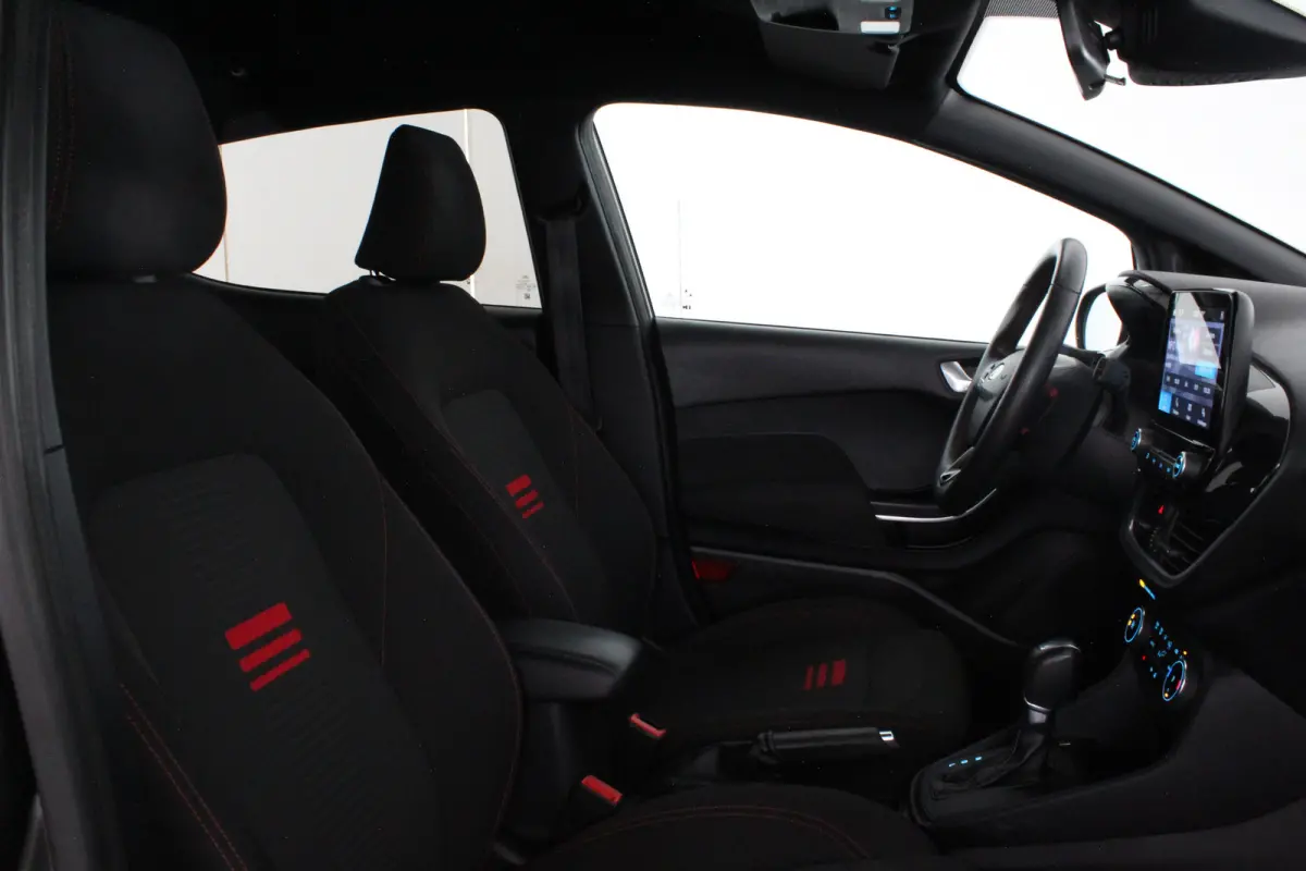 1.0 EcoBoost Hybrid ST-Line Parkeersensor achter/Cruise control/17-inch lichtmetalen velgen...