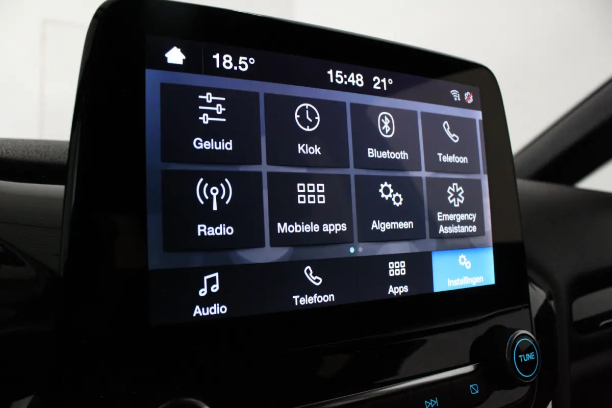 1.0 EcoBoost Hybrid ST-Line Parkeersensor achter/Cruise control/17-inch lichtmetalen velgen...