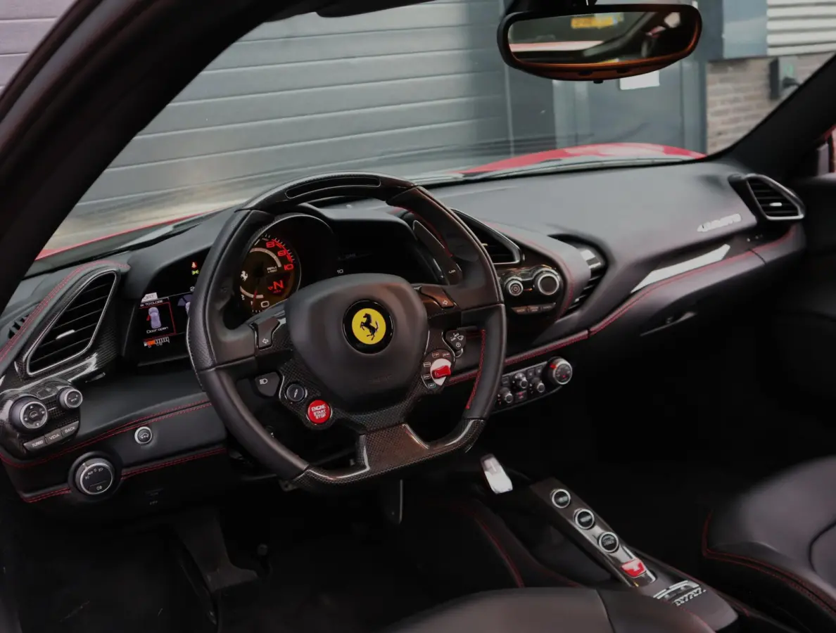 3.9 HELE | LED shift indicators | Carbon Stuur | Lift | NL auto