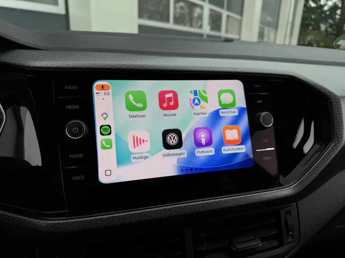 1.0 TSI R-line | Digital Cockpit | LED | Camera | Carplay | Adaptive Cruise | LED | Navigatie