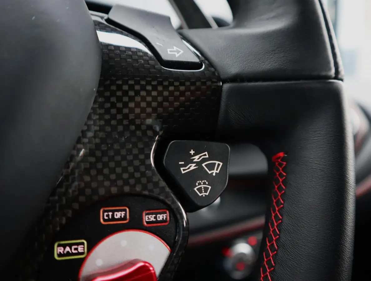 3.9 HELE | EXPORT | LED shift indicators | Carbon Stuur | Lift | NL auto