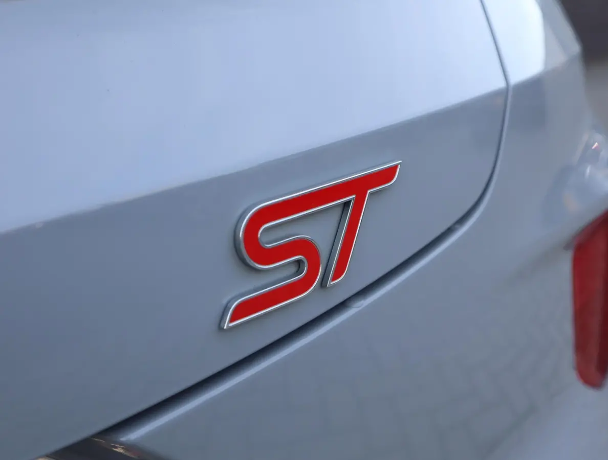 1.5 EcoBoost ST-X | Pano |  Performance Pack | Keyless | Camera | Stuur, Stuur en Voorruitverwarming