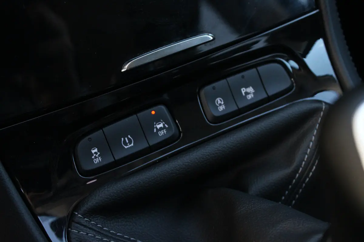 1.2 Turbo Innovation | Navigatie | Camera | Lederen bekleding | Stoelverwarming + koeling | Trekhaak |