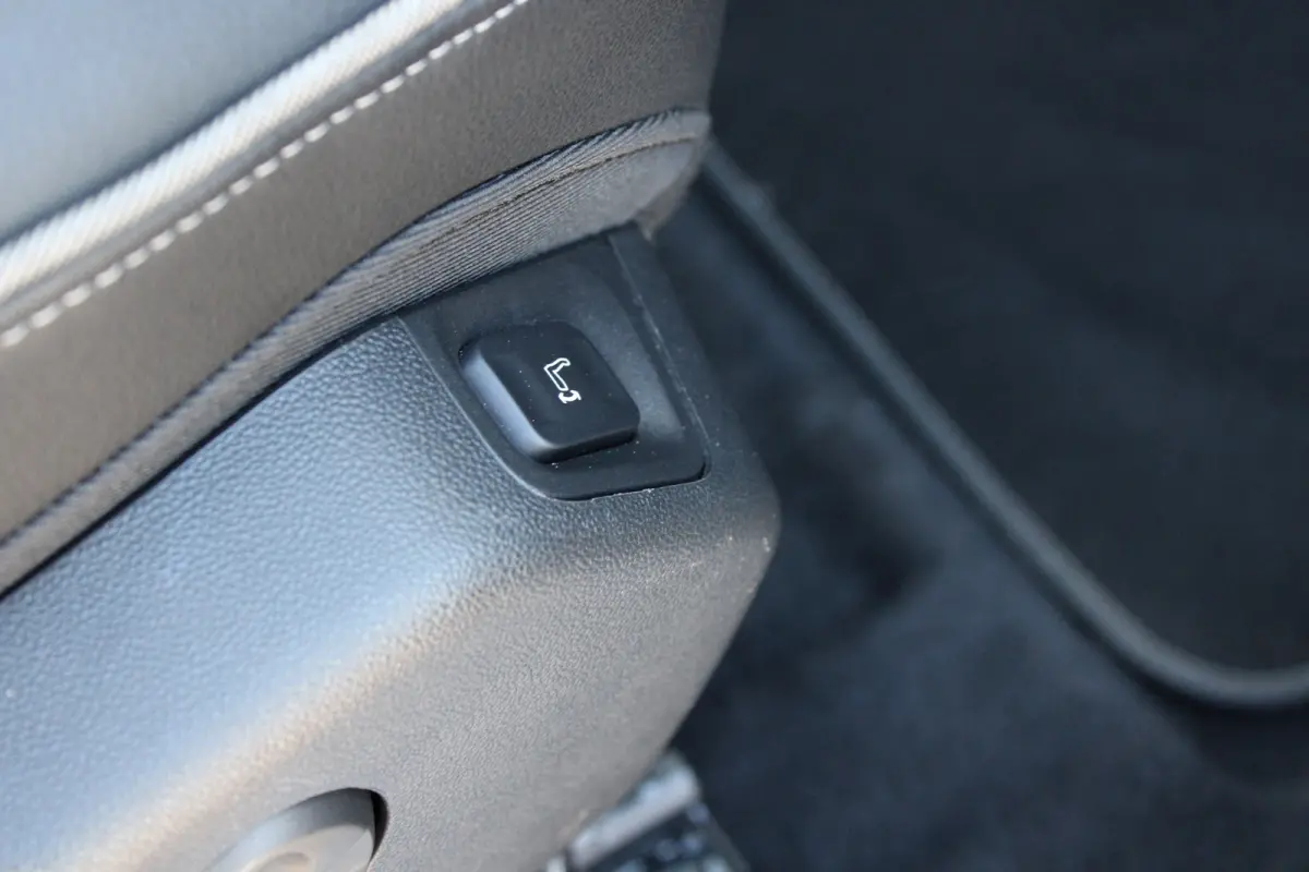 1.2 Turbo Innovation | Navigatie | Camera | Lederen bekleding | Stoelverwarming + koeling | Trekhaak |
