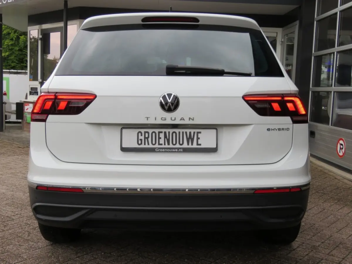 1.4 TSI 245pk eHybrid / Digitaal dashboard / Camera / 17 Inch / BOVAG garantie