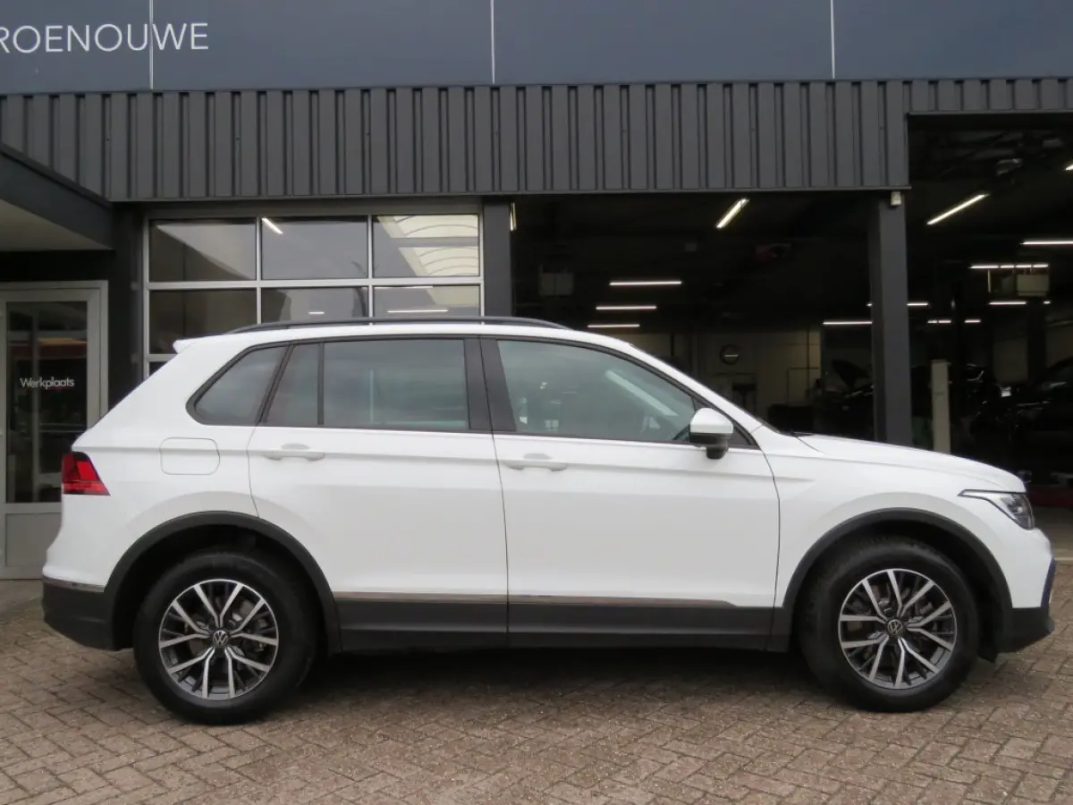 1.4 TSI 245pk eHybrid / Digitaal dashboard / Camera / 17 Inch / BOVAG garantie