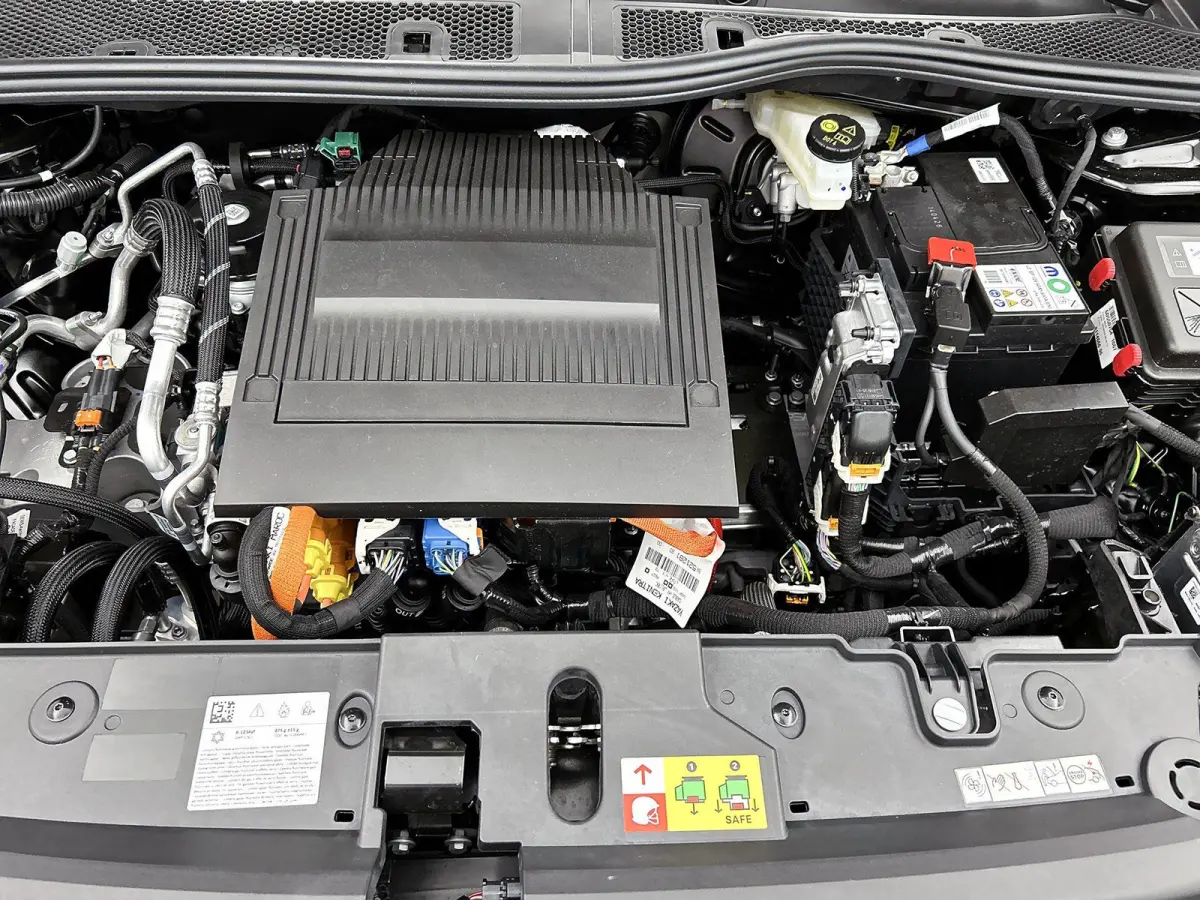 EV GT 51 kWh | Accu 100% | Navigatie | Adaptieve  Cruise Control | Camera Voor + Achter | Apple Carplay/Android Auto | Dodehoek Bewaking |