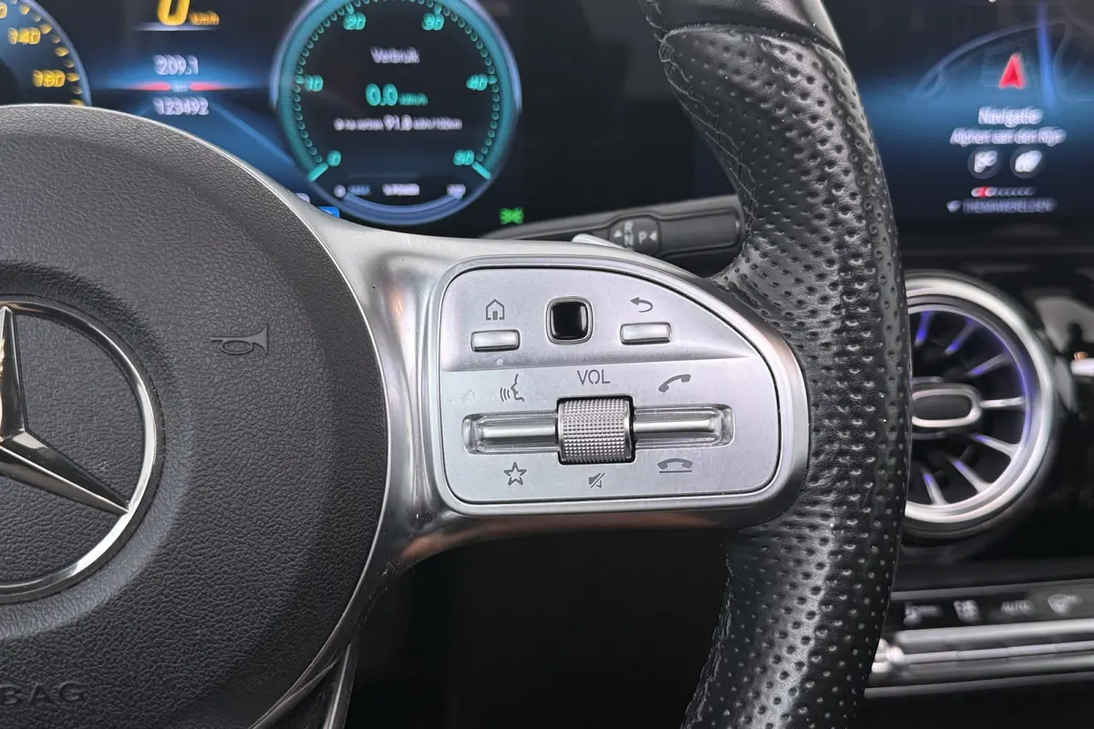 250 AMG 67 kWh (92% SOH) Pano-dak Leder Camera 19'LMV Memory
