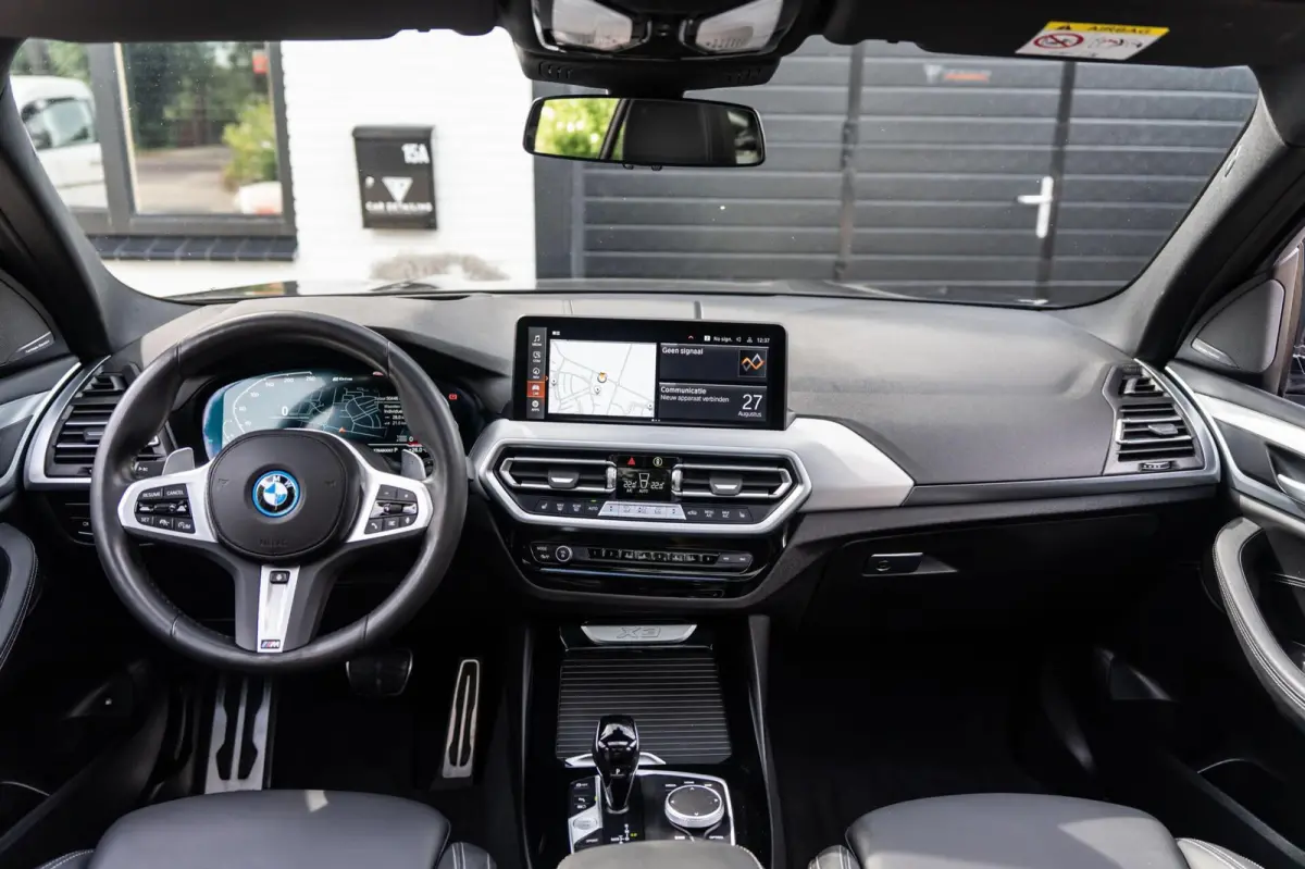 XDrive30e M-sport Carbon Zwart Pano H&K HUD Trekhaak