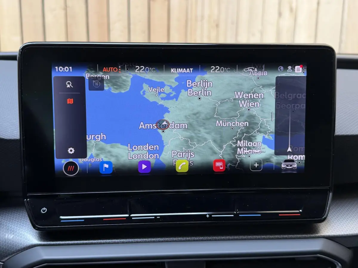 1.5 TSI Style Launch Edition Apple CarPlay/Android Auto | Adaptieve cruise control | Climate control | Getint glas | LED koplampen | Navigatiesysteem | Rijstrooksensor | Parkeersensoren voor