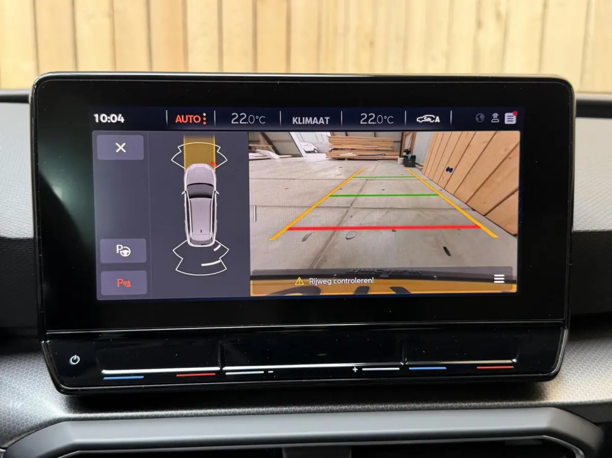 1.5 TSI Style Launch Edition Apple CarPlay/Android Auto | Adaptieve cruise control | Climate control | Getint glas | LED koplampen | Navigatiesysteem | Rijstrooksensor | Parkeersensoren voor