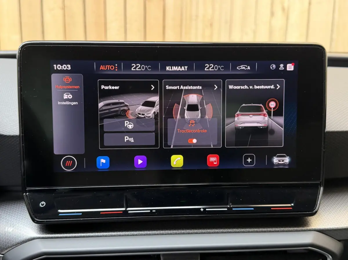 1.5 TSI Style Launch Edition Apple CarPlay/Android Auto | Adaptieve cruise control | Climate control | Getint glas | LED koplampen | Navigatiesysteem | Rijstrooksensor | Parkeersensoren voor