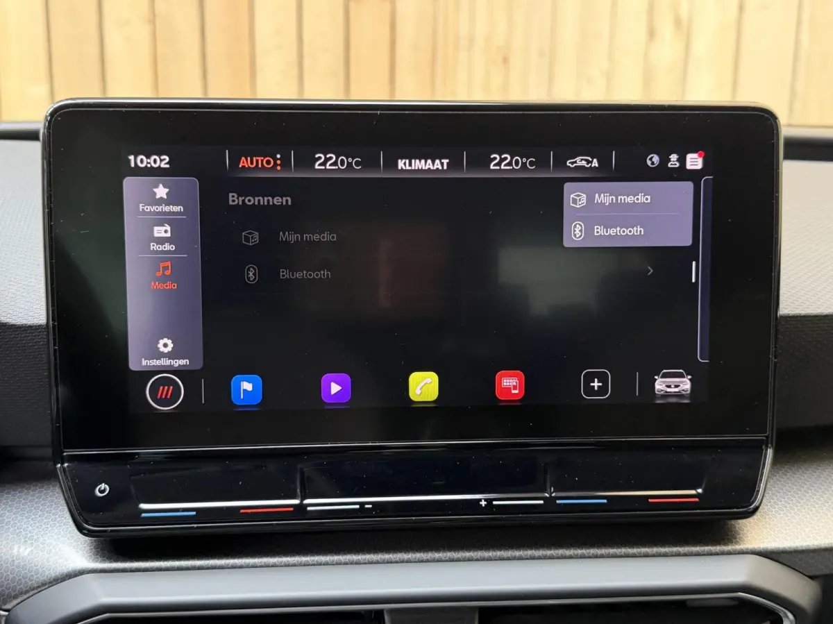 1.5 TSI Style Launch Edition Apple CarPlay/Android Auto | Adaptieve cruise control | Climate control | Getint glas | LED koplampen | Navigatiesysteem | Rijstrooksensor | Parkeersensoren voor